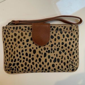 Universal Thread Cheetah/Leopard Print Wallet Wristlet